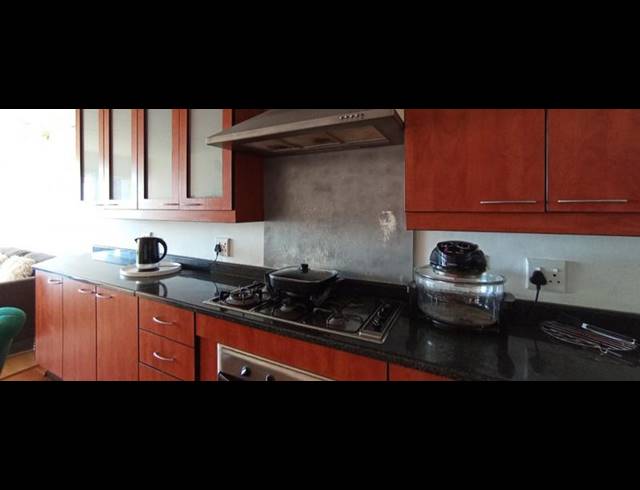 2 BEDROOM TOWNHOUSE FOR SALE IN NORTHCLIFF